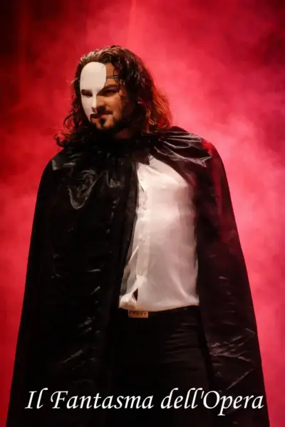 Matteo Rosati interpreta The Phanotm nel musical La Maschera del Fantasma dell'Opera prodotto dalla Compagnia Feel Good Show